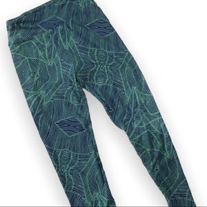 LuLaRoe OS LEGGINGS BLUE AND GREEN